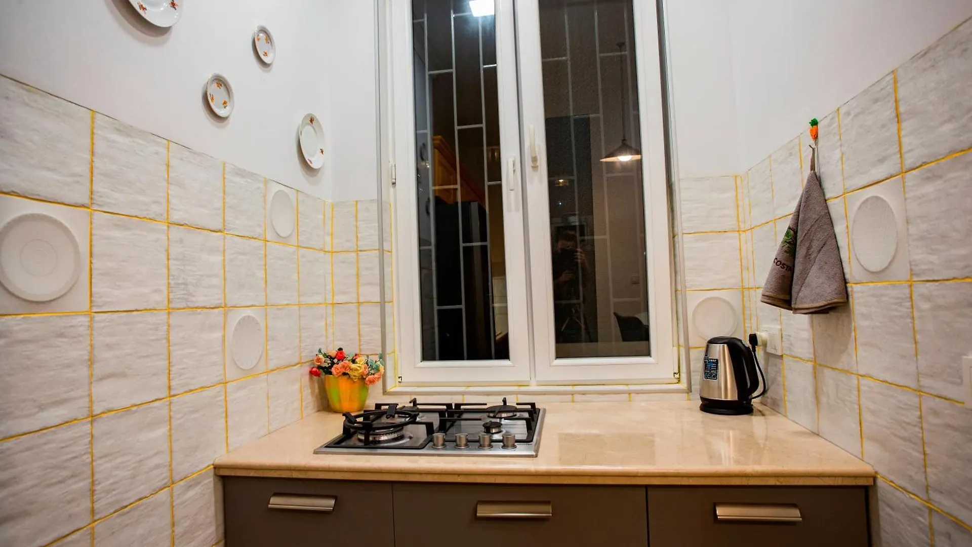 Yellow Apartment In Avlabari تبليسي
